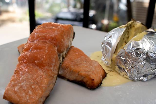 Filete de salmón Fresco a la Parrilla (300 gramos)