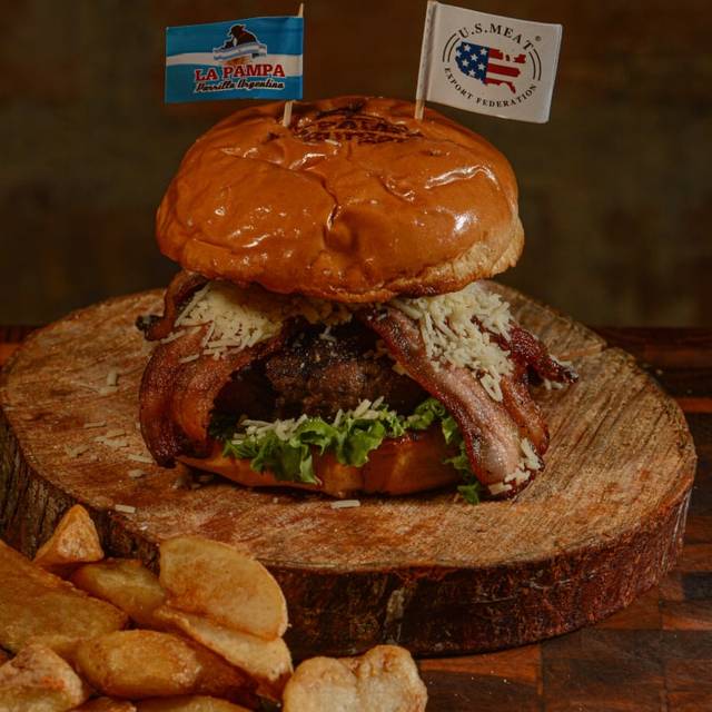Hamburguesa La Monumental