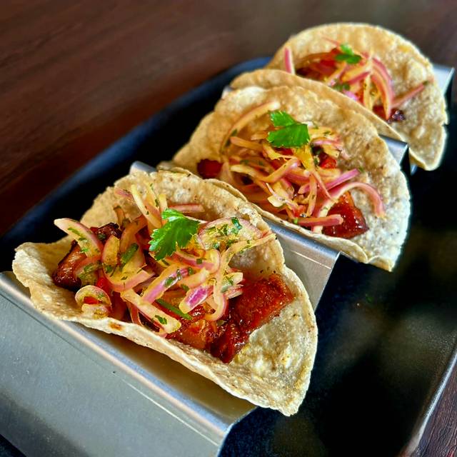 Tacos de cochinita pibil (3 tacos)